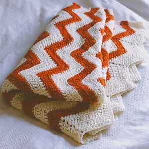 Knit blanket